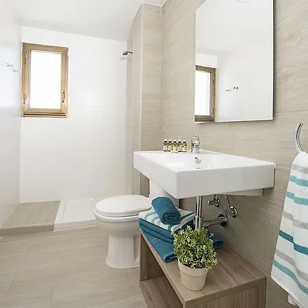 アパートホテル オナ ノベルティ 2*